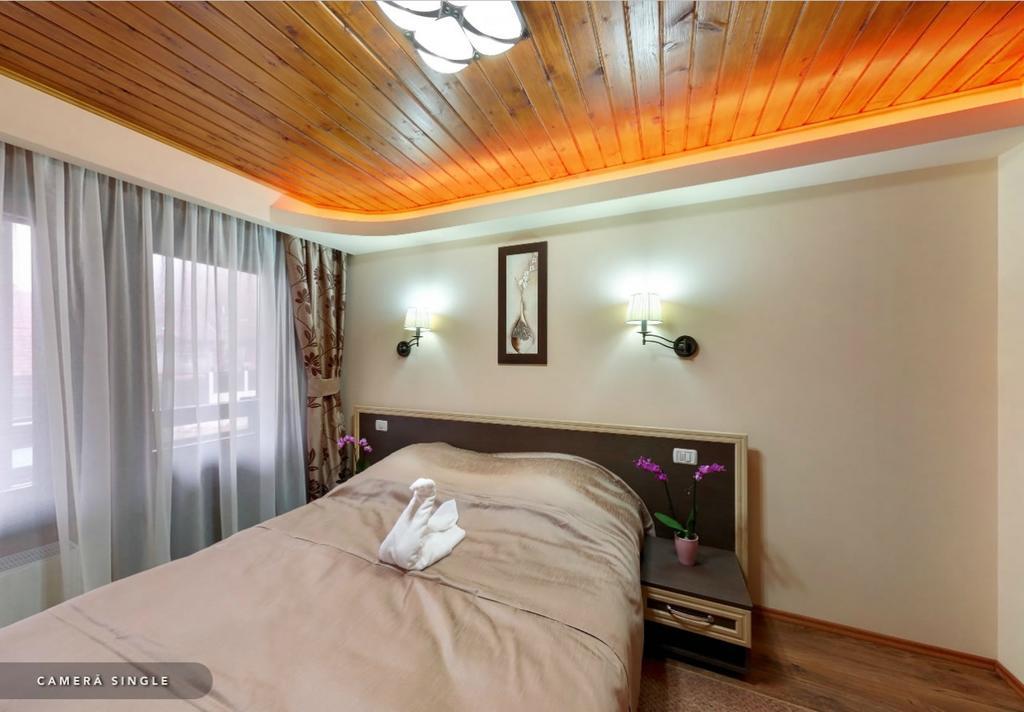 Hotel Hillden Lodge&Restaurant Drumu Carului Dış mekan fotoğraf